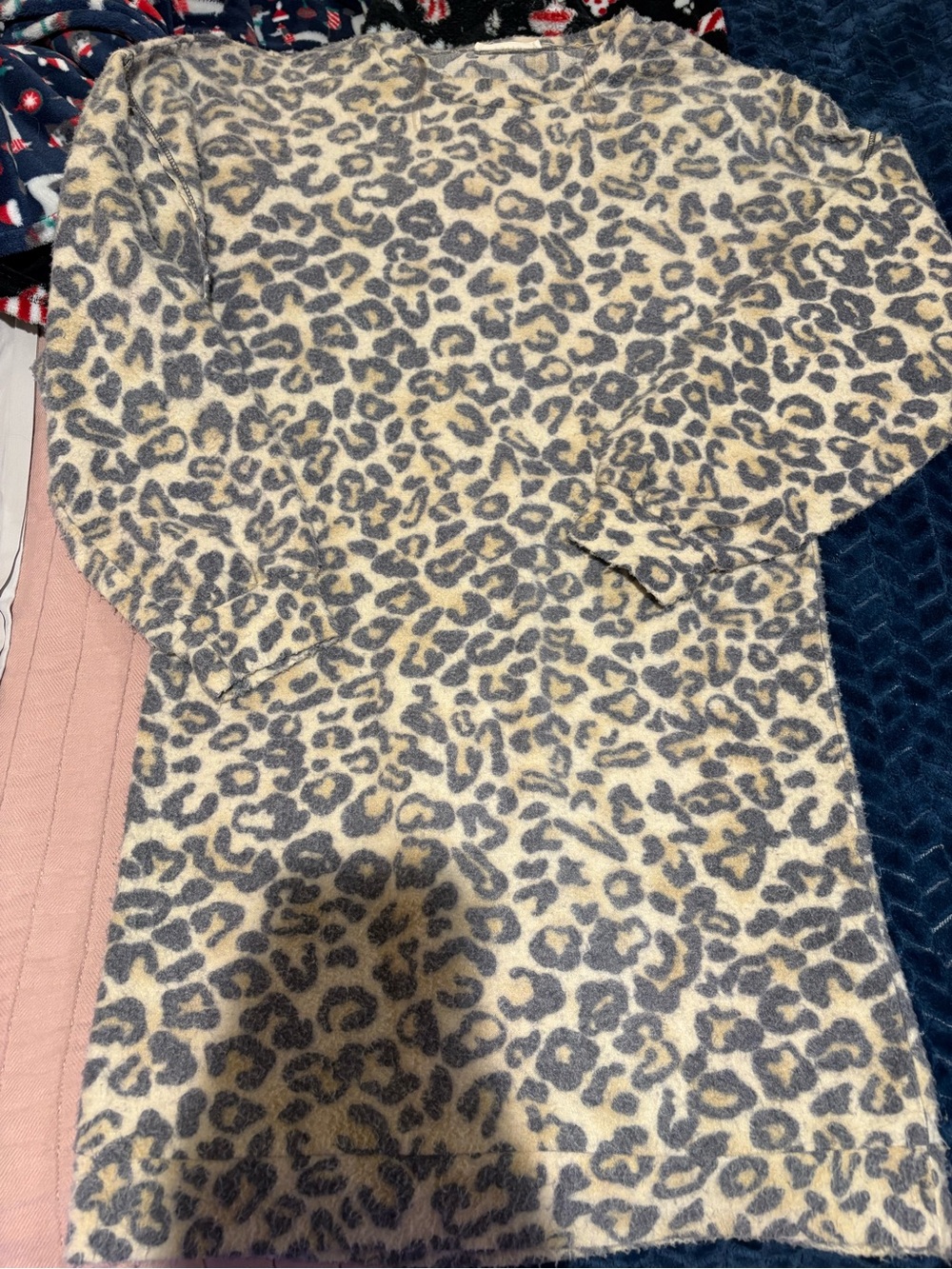 entro Long Sleeve Leopard Print Dress - Cream & Gray